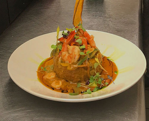 <span class="alt-font t-color2">Sabor</span><br> Latino Auténtico